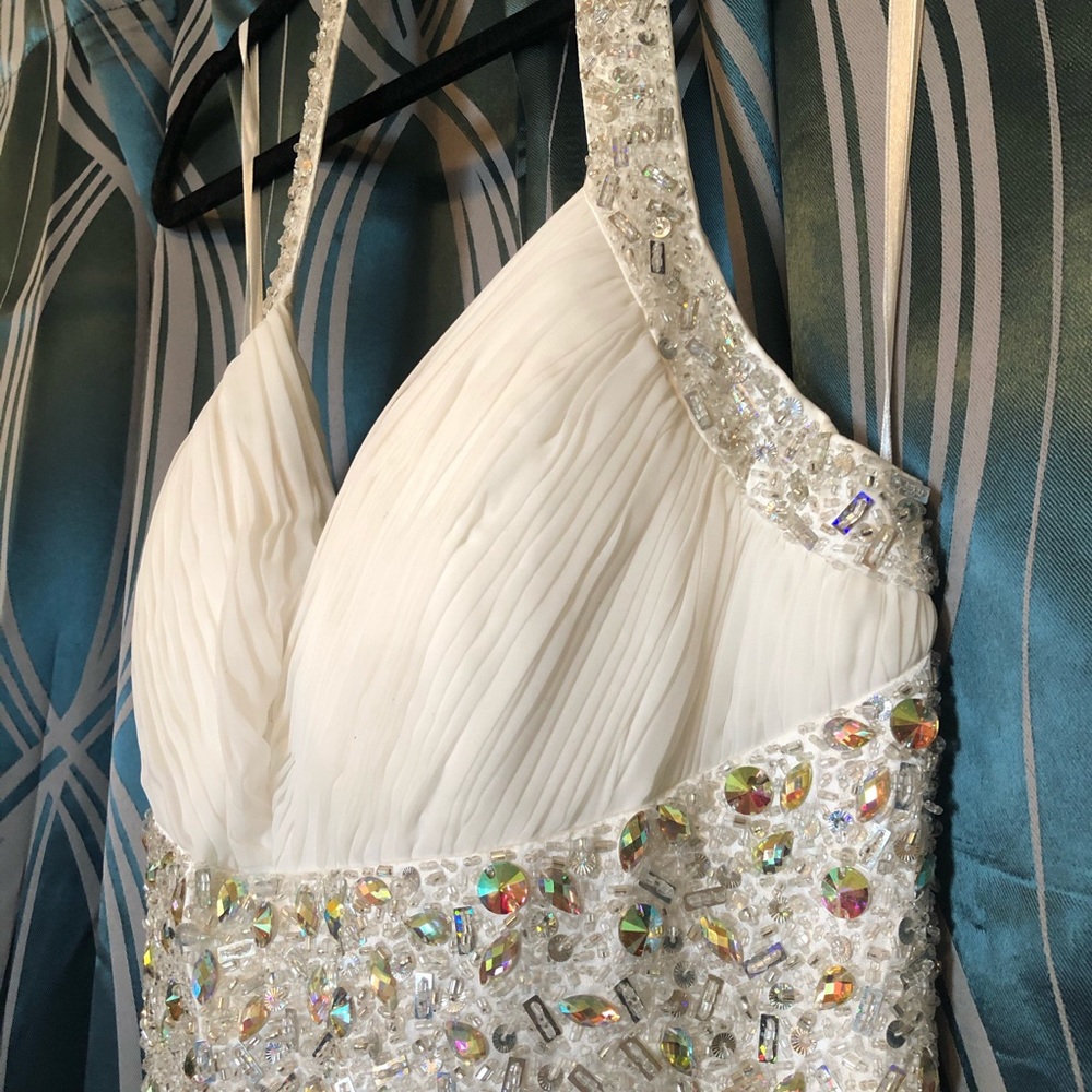 White Bedazzled Marilyn Monroe style halter gown - Picture 2 of 13